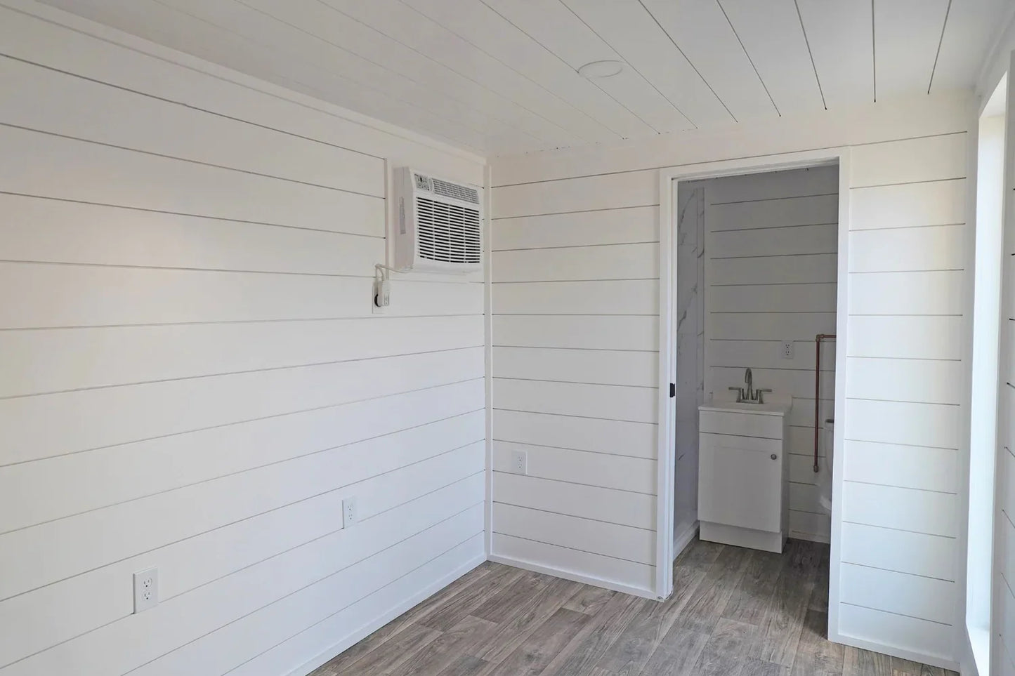 Maison conteneur 20 pieds avec kitchenette et salle de bain