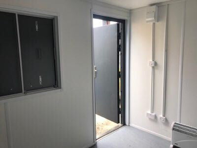 Bureau aménagé en conteneur maritime 10 pieds