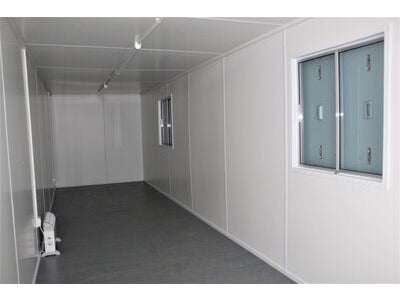 Bureau aménagé en conteneur maritime 20 pieds