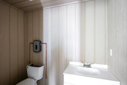 Bureau conteneur 20 pieds avec salle de bain intégrée